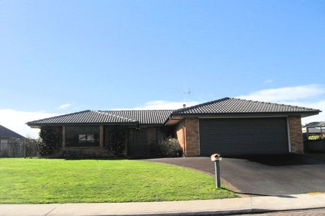 Photo of property in 48 Callum Brae Drive, Rototuna, Hamilton, 3210