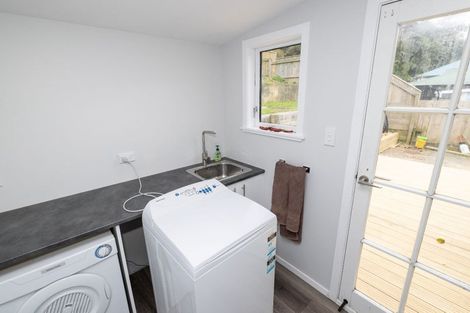 Photo of property in 190 Derwent Street, Island Bay, Wellington, 6023