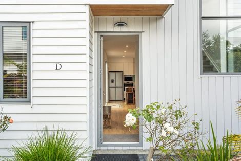 Photo of property in 53d Mcleod Road, Te Atatu South, Auckland, 0610