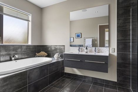 Photo of property in 8 Leith Drive, Loburn, Rangiora, 7472