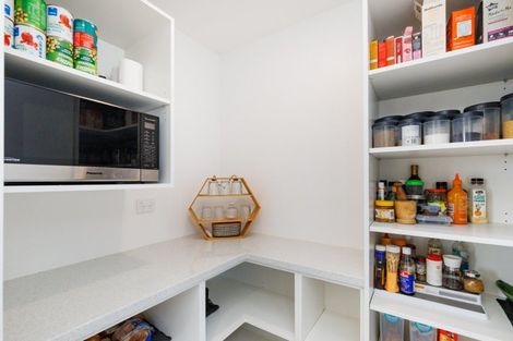 Photo of property in 47 Atlantic Drive, Fitzherbert, Palmerston North, 4410