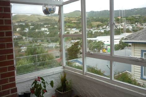 Photo of property in 7 The Drive, Tawa, Wellington, 5028