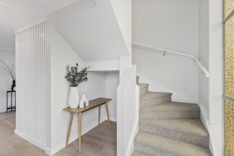 Photo of property in 38 Toru Street, Te Atatu Peninsula, Auckland, 0610