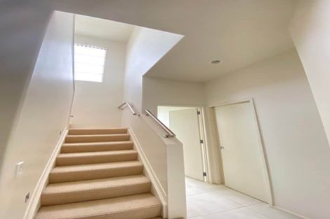 Photo of property in 1 Cetona Court, Flat Bush, Auckland, 2019