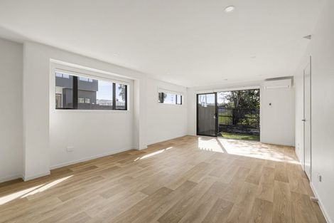 Photo of property in 3/75 Mcannalley Street, Manurewa East, Auckland, 2102