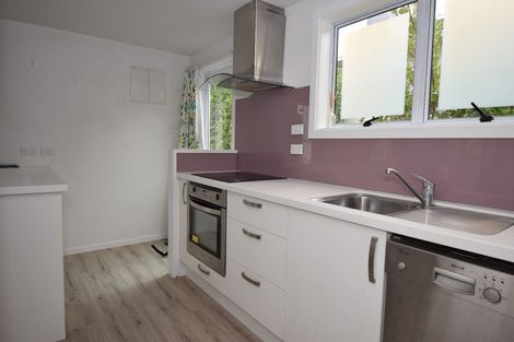 Photo of property in 2 Queen Street, Brighton, Dunedin, 9035