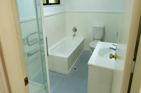 Photo of property in 35 Olivia Crescent, Tawa, Wellington, 5028