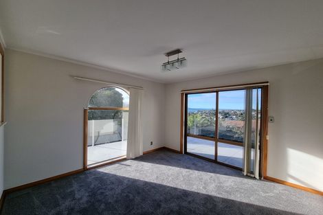 Photo of property in 31 Jellicoe Road, Murrays Bay, Auckland, 0630