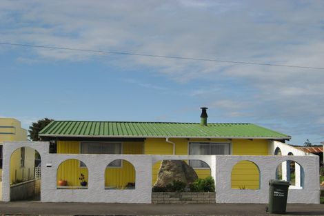 Photo of property in 53 Alma Road, Gonville, Whanganui, 4501