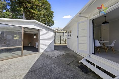 Photo of property in 385 Stokes Valley Road, Stokes Valley, Lower Hutt, 5019