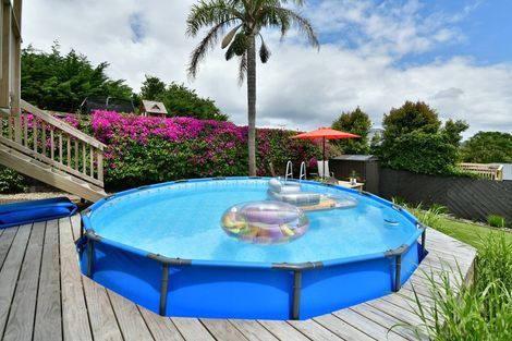 Photo of property in 73b Vipond Road, Stanmore Bay, Whangaparaoa, 0932