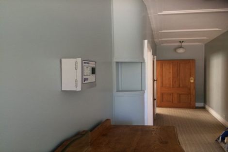 Photo of property in 30 Hargreaves Street, Mount Cook, Wellington, 6021