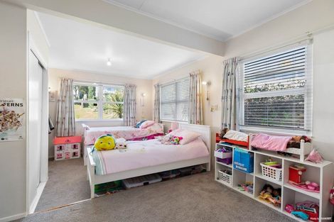 Photo of property in 18 Madison Place, Forrest Hill, Auckland, 0620