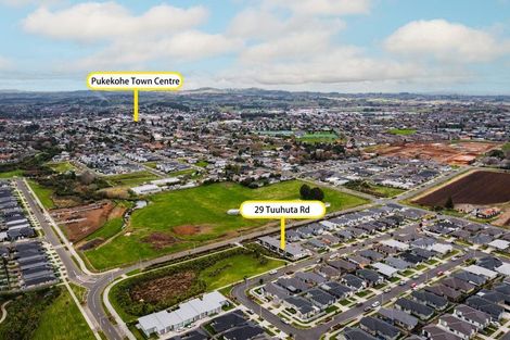 Photo of property in 29 Tuuhura Road, Pukekohe, 2120