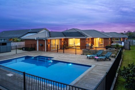 Photo of property in 10 Searle Drive, Patumahoe, Pukekohe, 2679