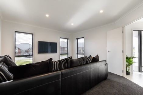 Photo of property in 16 Clifford Close, Leamington, Cambridge, 3432