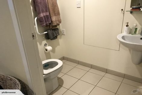 Photo of property in 8 Newman Terrace, Thorndon, Wellington, 6011