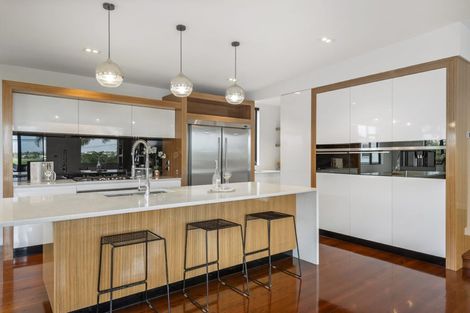 Photo of property in 17 Waitemata Road, Hauraki, Auckland, 0622