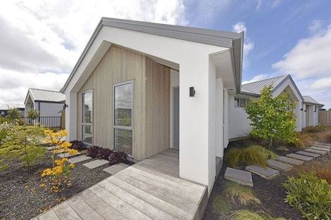 Photo of property in 8 Manarola Road, Halswell, Christchurch, 8025