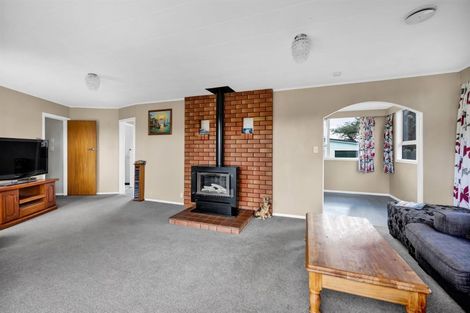 Photo of property in 21 Castle Street, Eltham, 4322