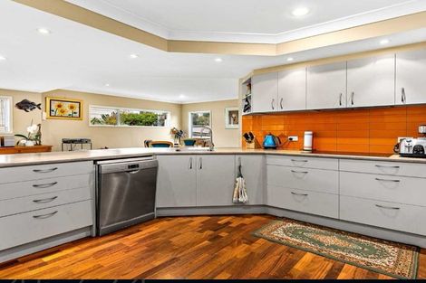 Photo of property in 80 Ravenwood Drive, Forrest Hill, Auckland, 0620