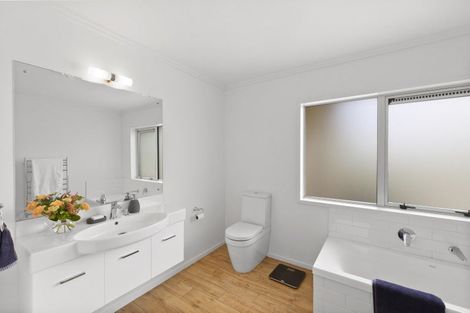 Photo of property in 82 Daniel Parade, Mangawhai, Wellsford, 0975