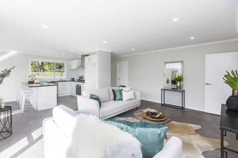 Photo of property in 22 Fenwick Crescent, Wallaceville, Upper Hutt, 5018