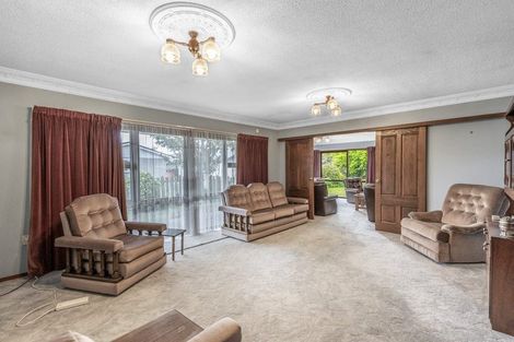 Photo of property in 2 Calder Place, Winton, 9720