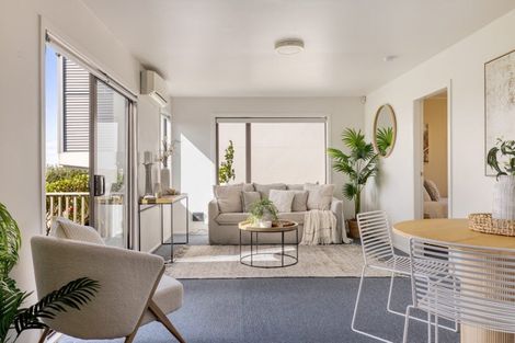 Photo of property in 1009 Papamoa Beach Road, Papamoa Beach, Papamoa, 3118