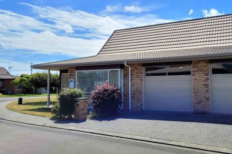 Photo of property in 28/28 Fuller Close, Levin, 5510