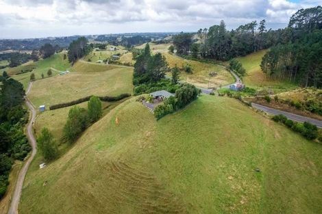 Photo of property in 562 Junction Road, Burgess Park, New Plymouth, 4371