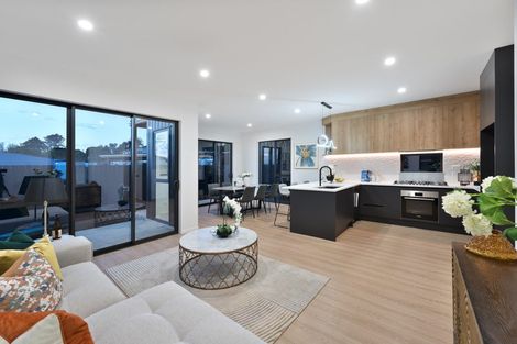 Photo of property in 29e Dellwood Avenue, Henderson, Auckland, 0612