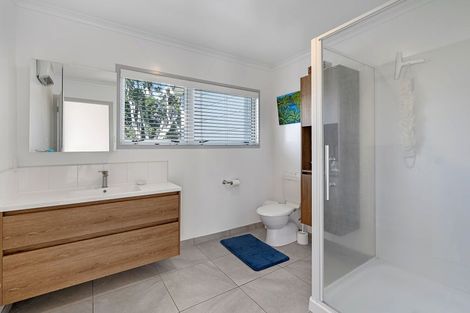 Photo of property in 243 One Tree Point Road, One Tree Point, 0118