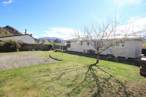Photo of property in 13 Bowen Street, Kurow, 9435