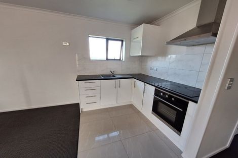 Photo of property in 28 Wallson Crescent, Wiri, Auckland, 2104