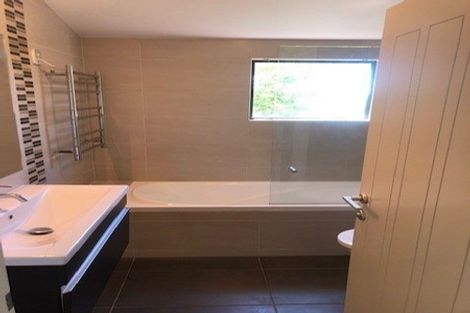 Photo of property in 90a Braemar Road, Castor Bay, Auckland, 0620