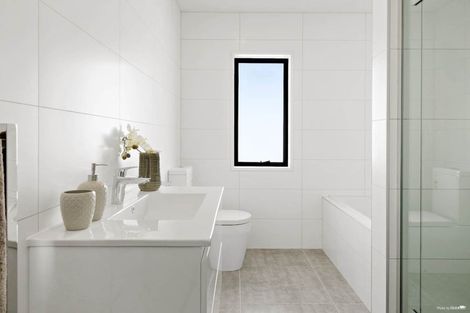 Photo of property in 37a Eastview Road, Glen Innes, Auckland, 1072