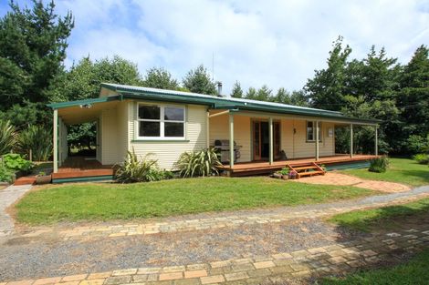 Photo of property in 56 Matakotea Road, Raglan, 3295