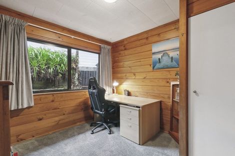 Photo of property in 37 Westhaven Drive, Tawa, Wellington, 5028