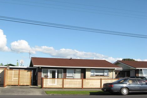 Photo of property in 2/16 Barriball Street, Fitzroy, New Plymouth, 4312