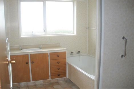 Photo of property in 2/129 Maidstone Road, Ilam, Christchurch, 8041