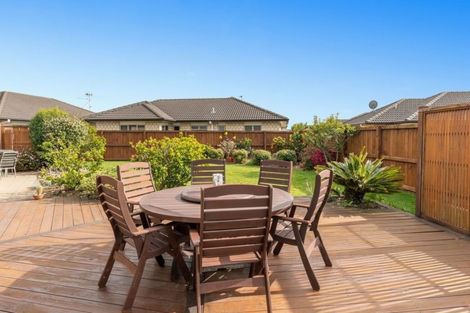 Photo of property in 2 Popata Close, Papamoa Beach, Papamoa, 3118