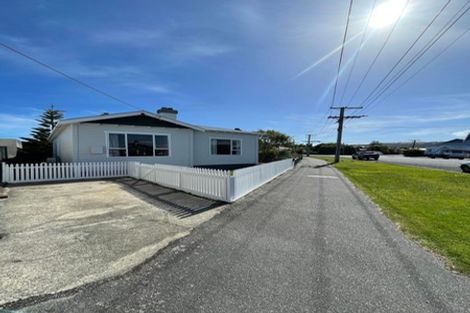 Photo of property in 9 Hargest Crescent, Saint Kilda, Dunedin, 9012