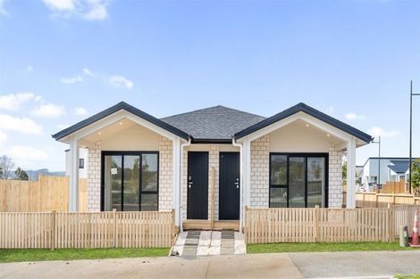 Photo of property in 10 Rorotu Avenue, Karaka, Papakura, 2113