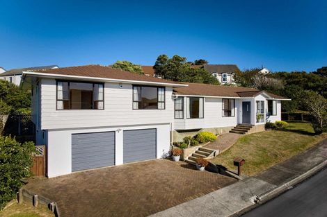 Photo of property in 84 Cunliffe Street, Churton Park, Wellington, 6037