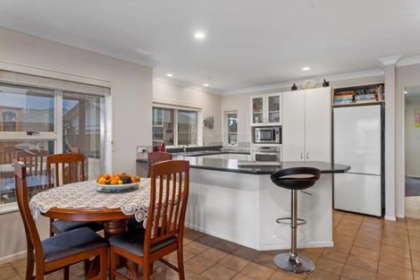 Photo of property in 21 The Glebe, Coastlands, Whakatane, 3120