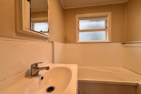 Photo of property in 8 Arnhem Place, Pukekohe, 2120