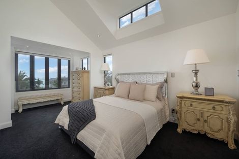 Photo of property in 235 Bleakhouse Road, Mellons Bay, Auckland, 2014