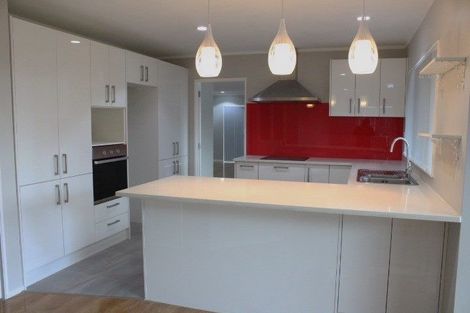 Photo of property in 6 Veagh Place, Highland Park, Auckland, 2010