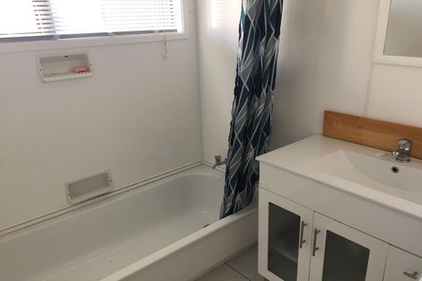 Photo of property in 111 Victory Road, Laingholm, Auckland, 0604